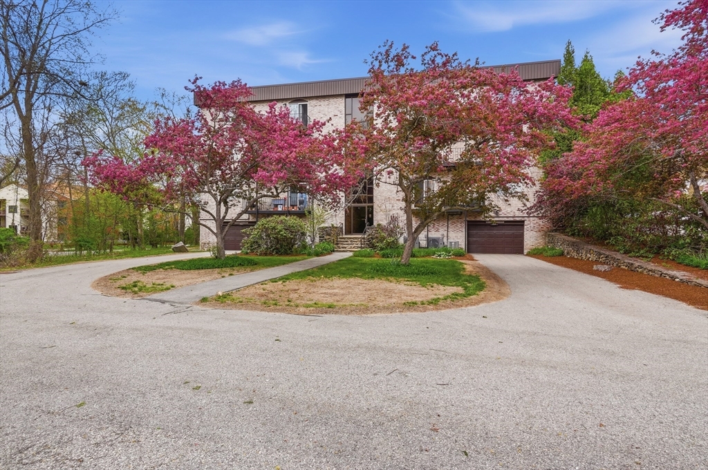181 Littleton Road - Bldg.1 123