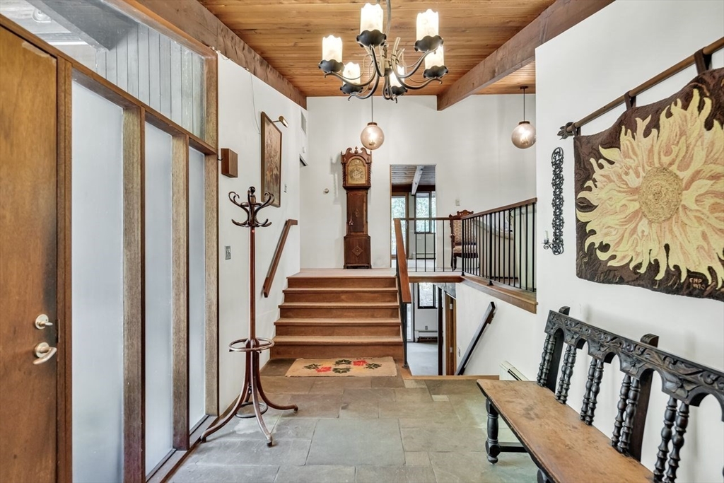 317 Springs Rd