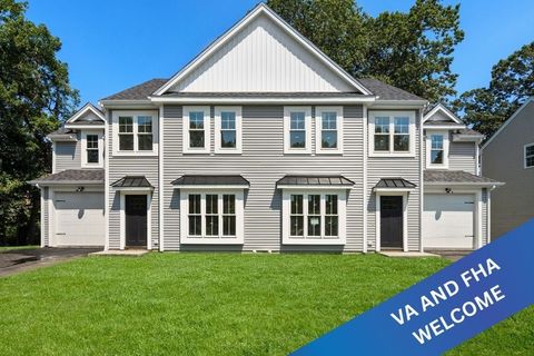 30 Danielles Way Worcester MA 01606