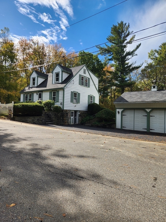 5 Whiton Place
