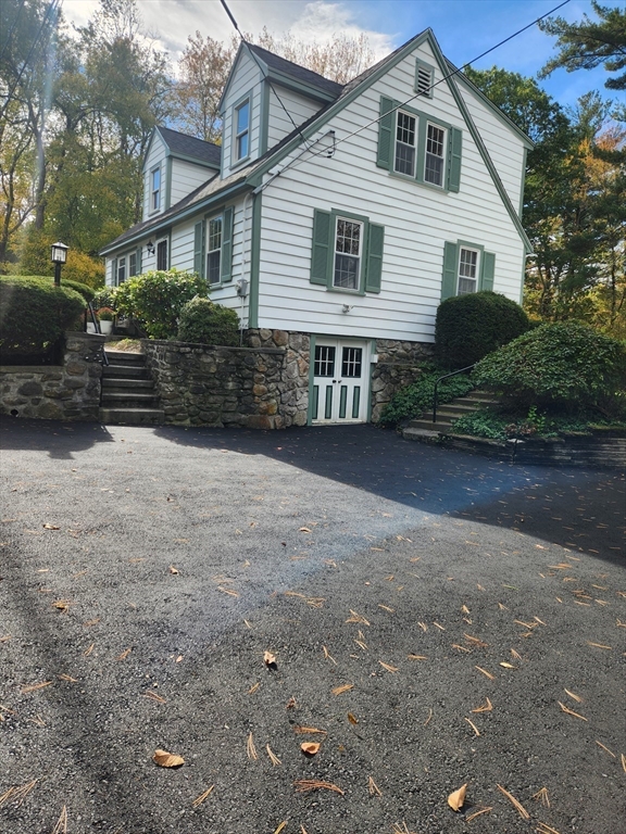 5 Whiton Place