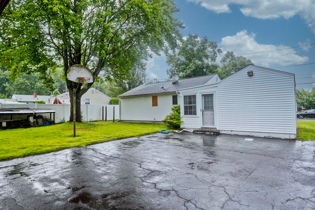 84 Bourbeau St, Chicopee, MA, 84 Bourbeau St, Chicopee, MA Photo #2