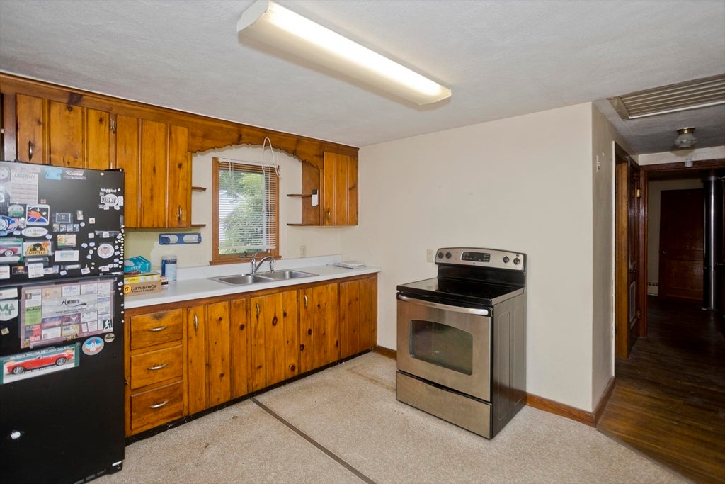 84 Bourbeau St, Chicopee, MA, 84 Bourbeau St, Chicopee, MA Photo #5