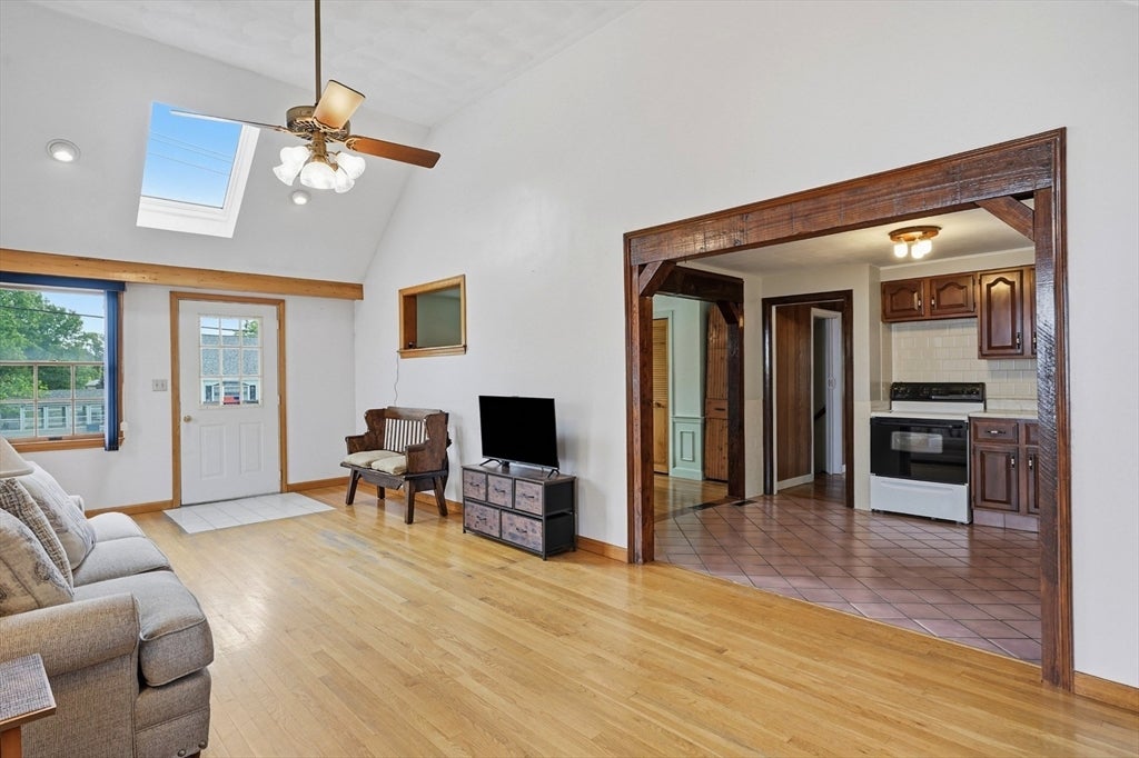 6 Devine Rd, Randolph, MA, 6 Devine Rd, Randolph, MA Photo #7
