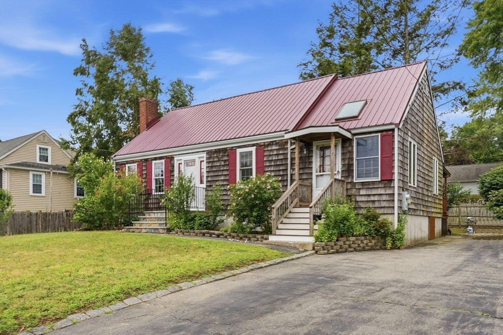 6 Devine Rd, Randolph, MA, 6 Devine Rd, Randolph, MA Photo #3