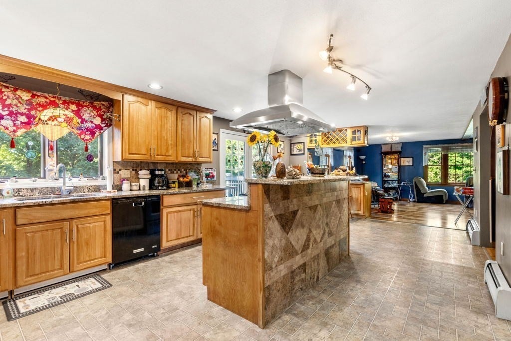 233 Lovers Ln, Haverhill, MA Photo #33