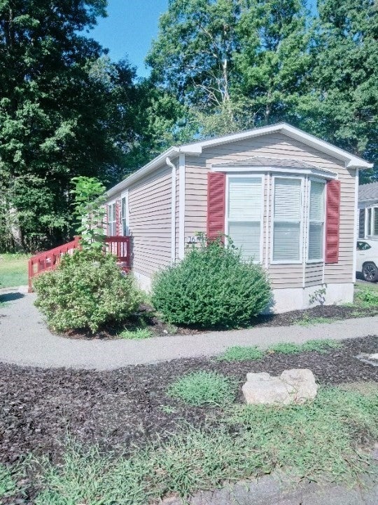 16 Hemlock Street
