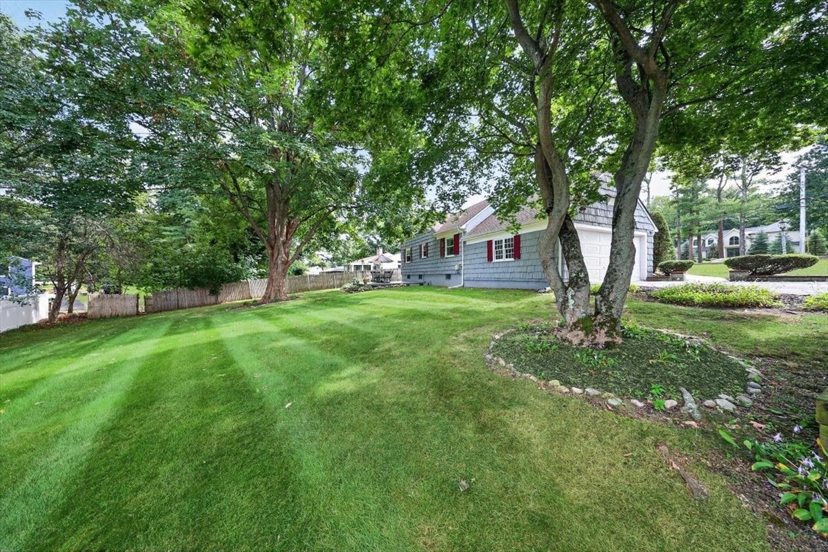 105 Whiting Street, Hingham, MA, 105 Whiting Street, Hingham, MA Photo #25