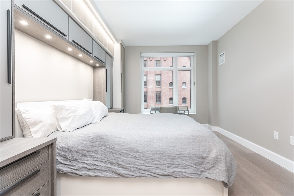 100 Lovejoy Wharf 5 N