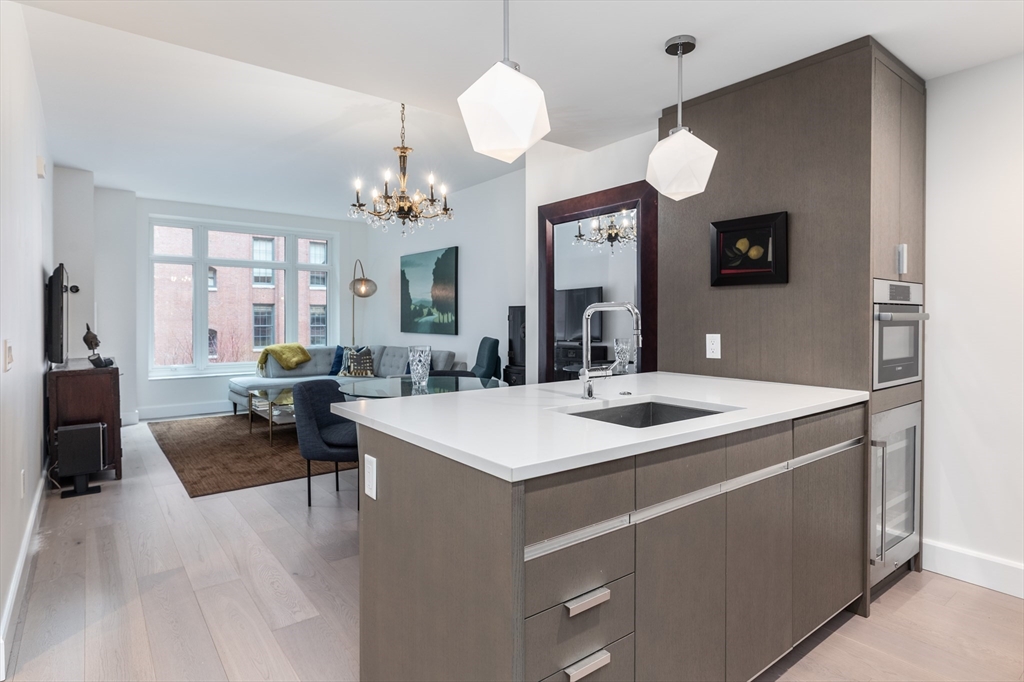 100 Lovejoy Wharf 5 N