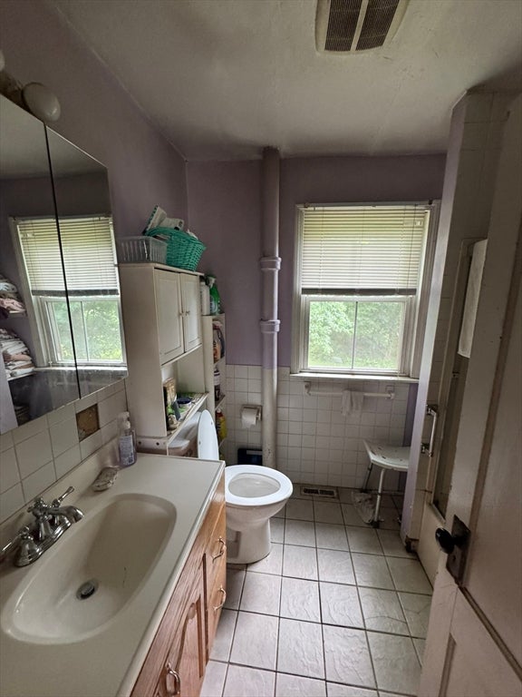 238 Maquan St, Hanson, MA, 238 Maquan St, Hanson, MA Photo #3