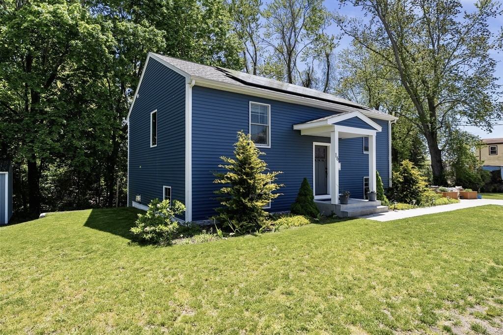 16 Clancy St