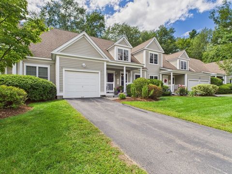 40 Sanctuary Ln 40 Hopkinton MA 01748