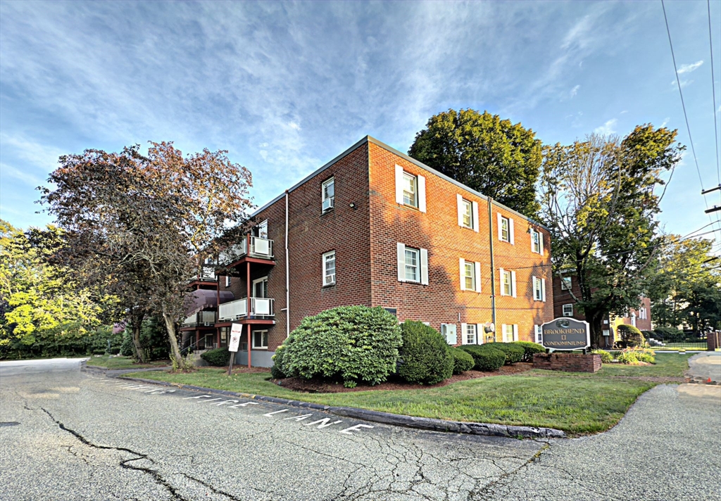272 Albion St 1