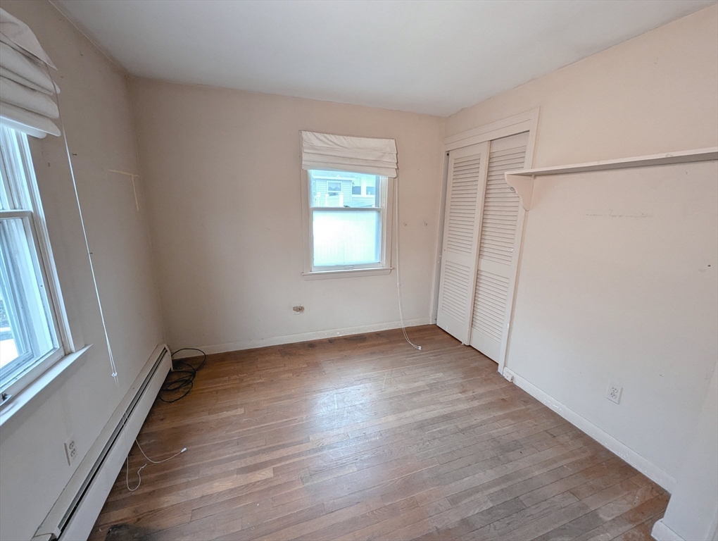 Franklin, Massachusetts 02038, United States, 3 Bedrooms Bedrooms, ,1 BathroomBathrooms,Residential,Pending,108594