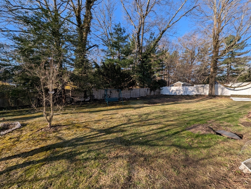 Franklin, Massachusetts 02038, United States, 3 Bedrooms Bedrooms, ,1 BathroomBathrooms,Residential,Pending,108594