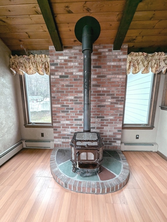 Franklin, Massachusetts 02038, United States, 3 Bedrooms Bedrooms, ,1 BathroomBathrooms,Residential,Pending,108594