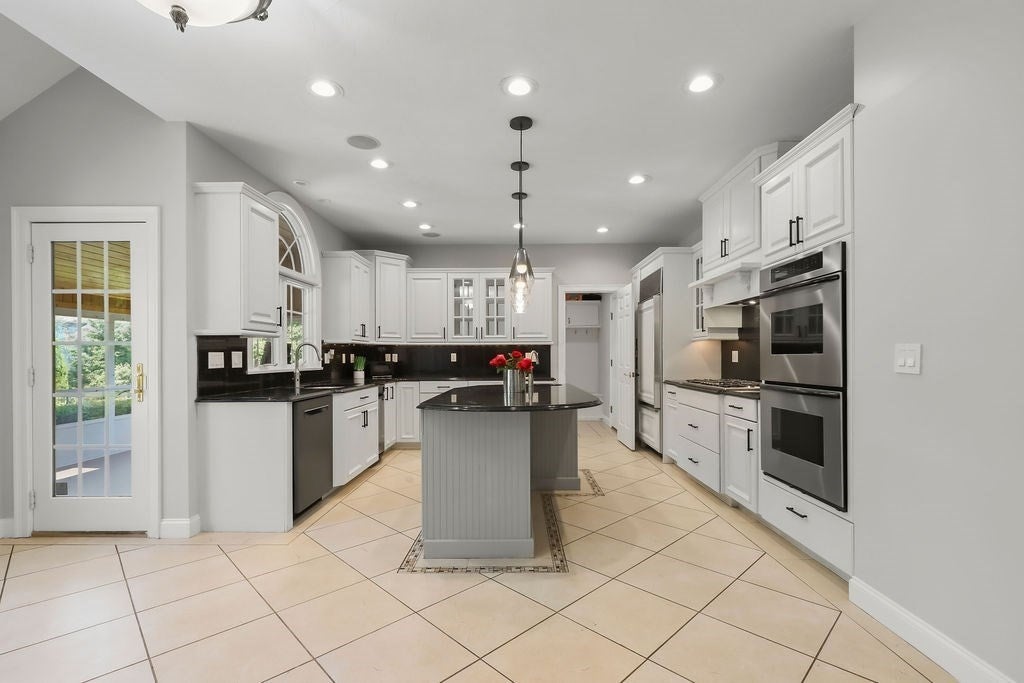 21 Coach Rd, North Attleboro, MA, 21 Coach Rd, North Attleboro, MA Photo #12
