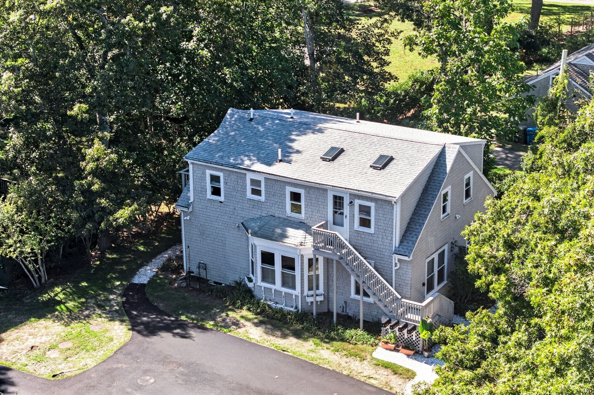 Photo of 16 Lt Hauser Ln, Falmouth, MA