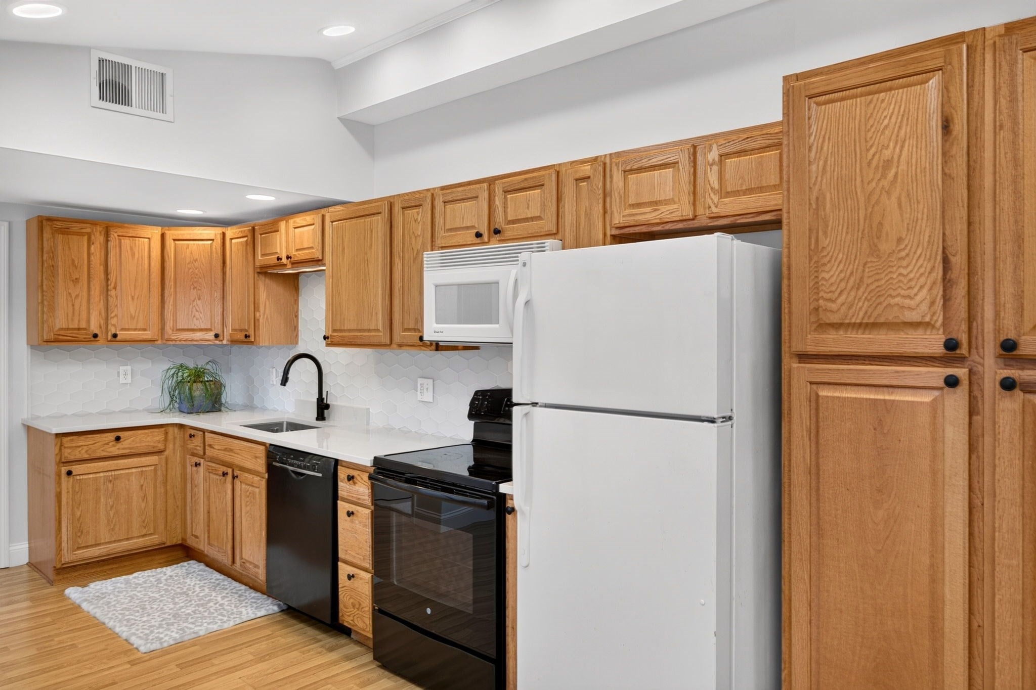 16 Lt Hauser Ln #3, Falmouth, MA Photo #13