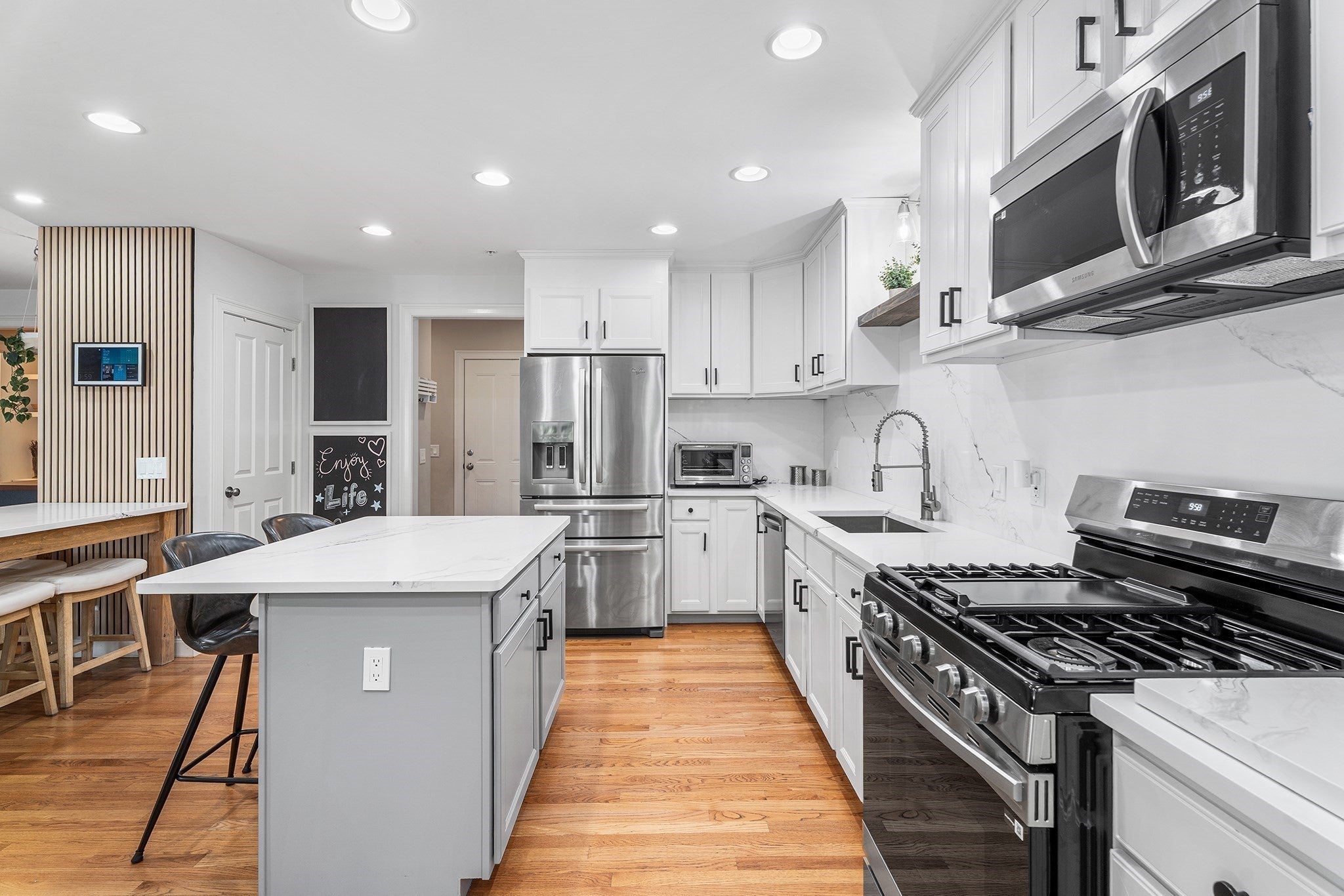 16 Country Candle Ln #16, Northborough, MA, 16 Country Candle Ln #16, Northborough, MA Photo #6