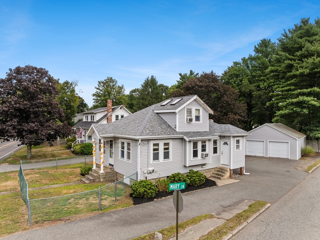 224 Center St