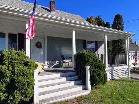 30 Gray St Somerset MA 02726