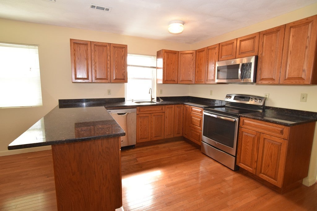 Photo of 877-879 Washington Street, Norwood, MA