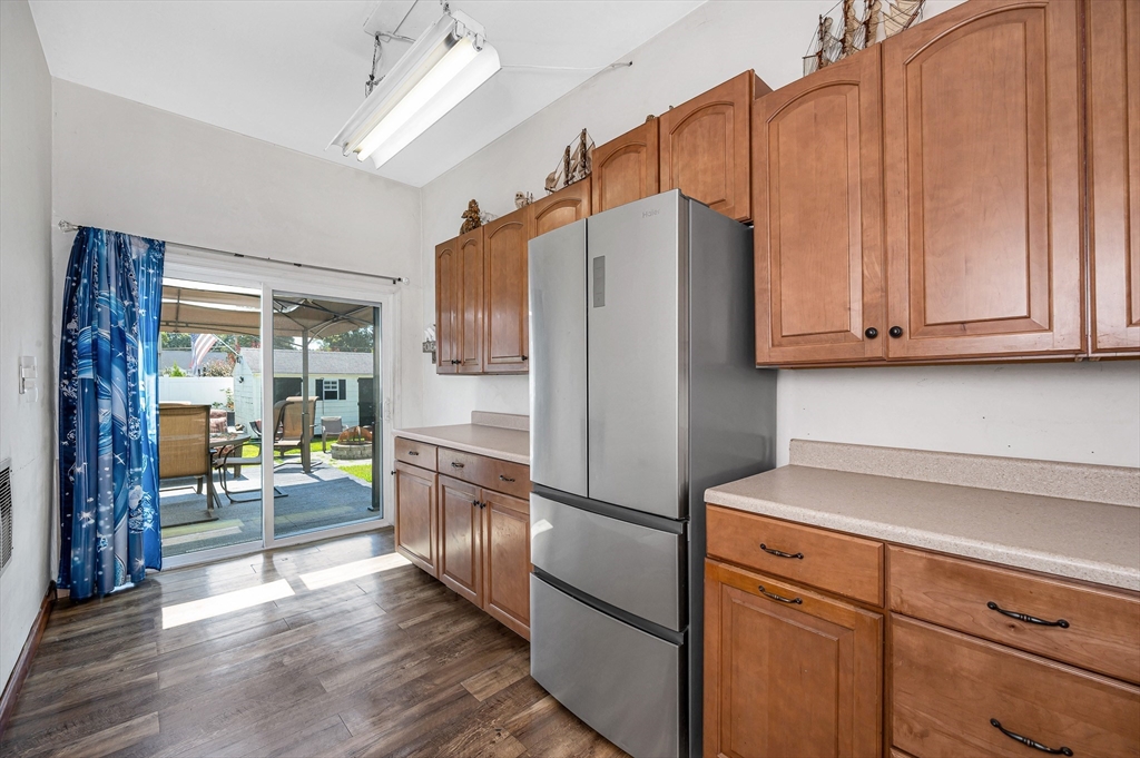 23 Sawyer Ave