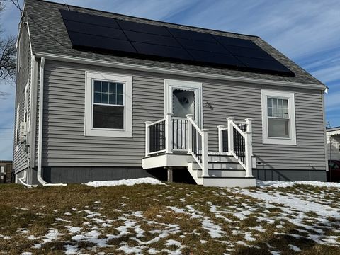 35 Randall Ave Somerset MA 02726