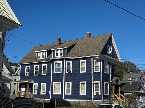139-141 Foster St Lawrence MA 01843