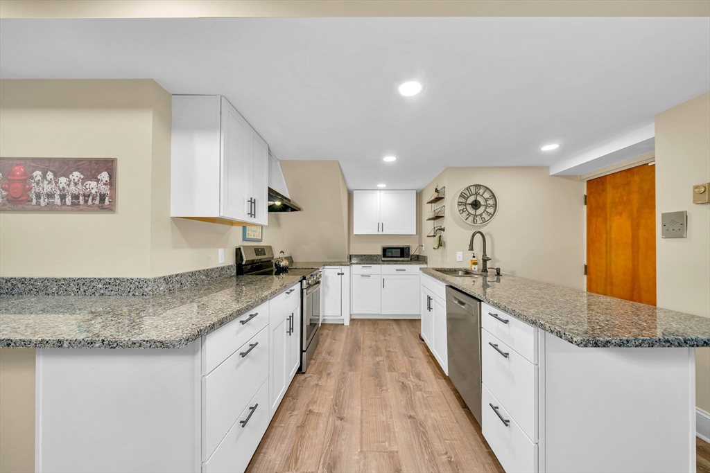 1401 Great Pond Rd 3