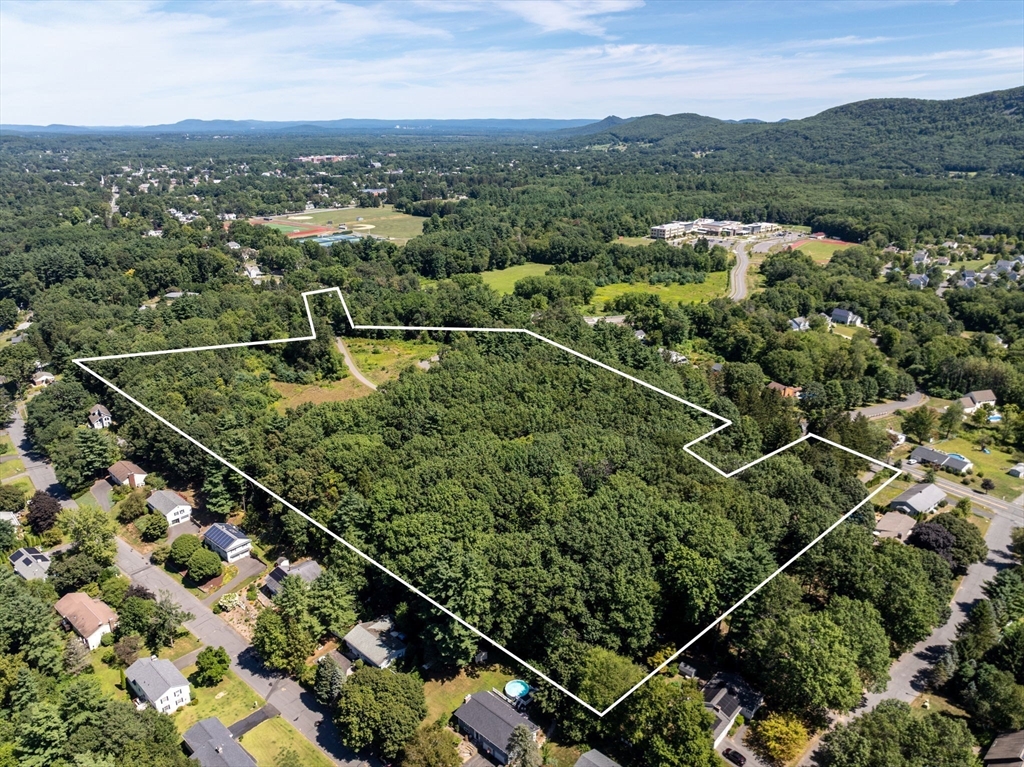 6 South St & Abutting Lots