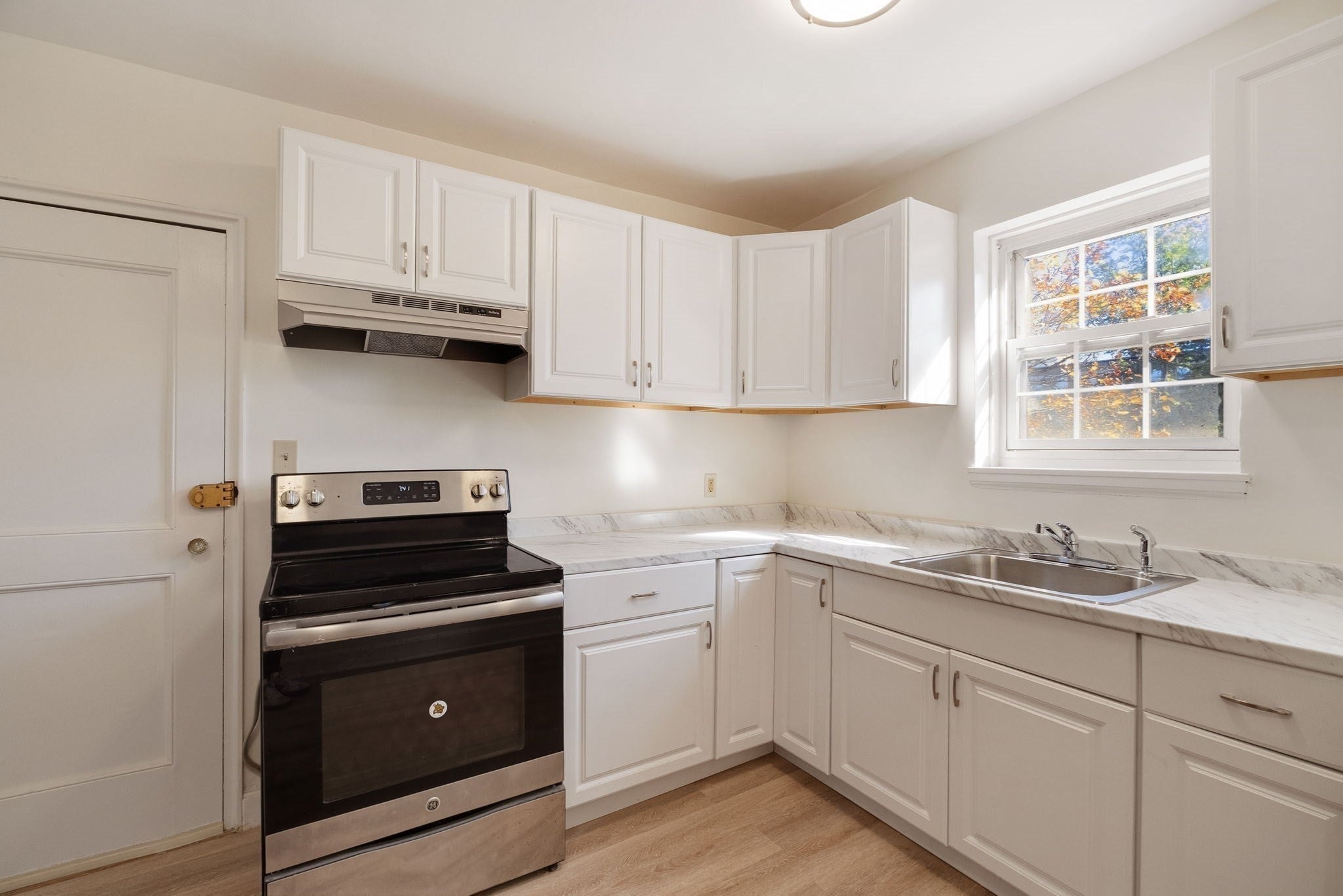 108 Maple St #3, Malden, MA Photo #12