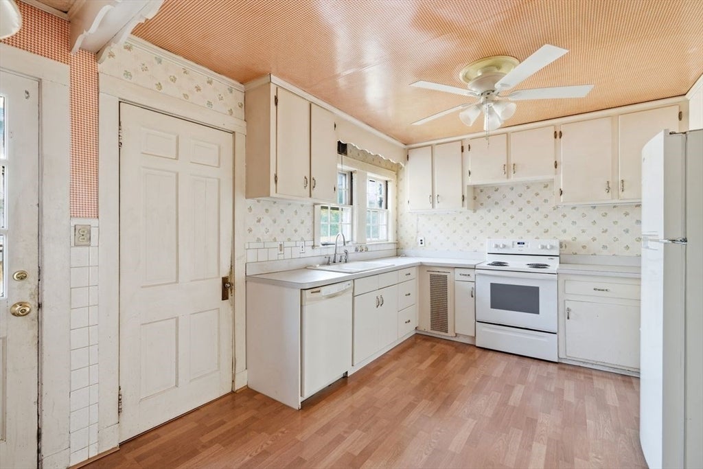 7 Fales Rd, Dedham, MA, 7 Fales Rd, Dedham, MA Photo #10