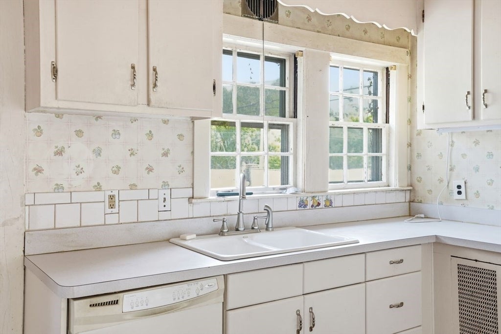 7 Fales Rd, Dedham, MA, 7 Fales Rd, Dedham, MA Photo #12