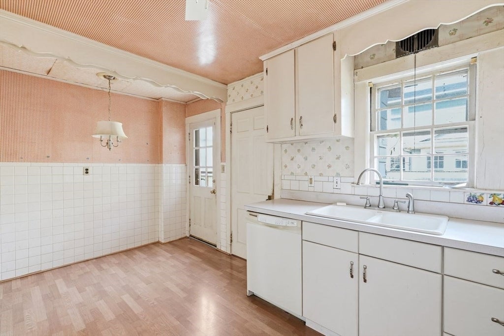 7 Fales Rd, Dedham, MA, 7 Fales Rd, Dedham, MA Photo #11