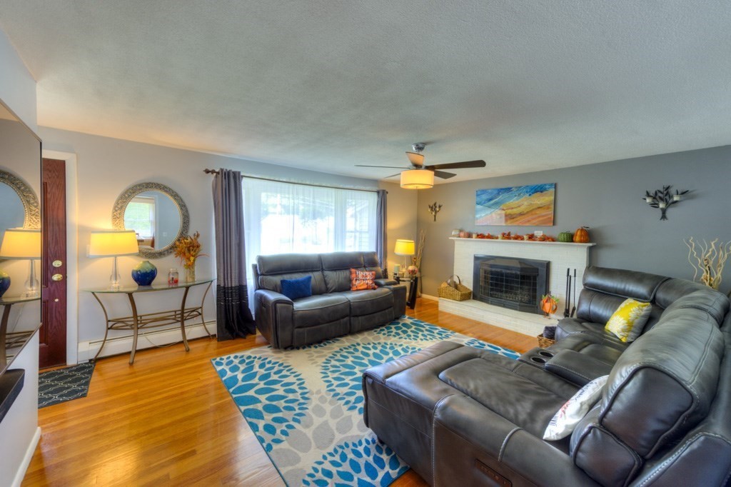 45 Loring St