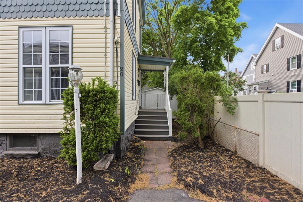 20 Hemenway Ct