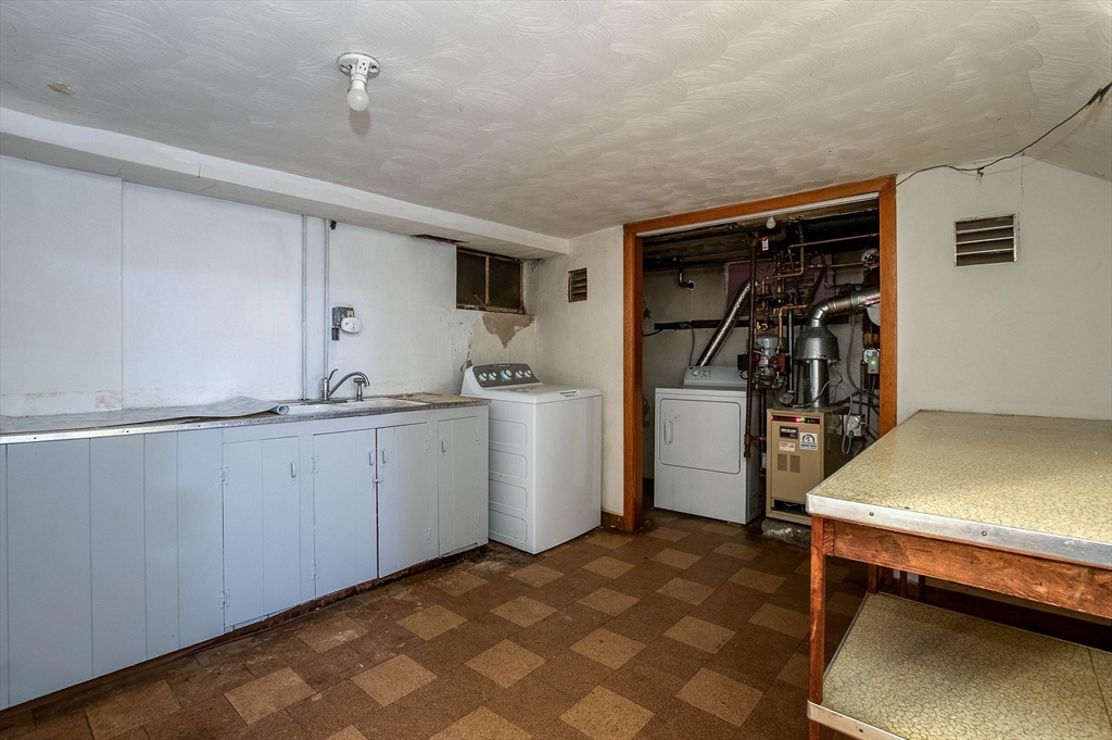 2 Greenbrook Rd, Boston, MA Photo #27