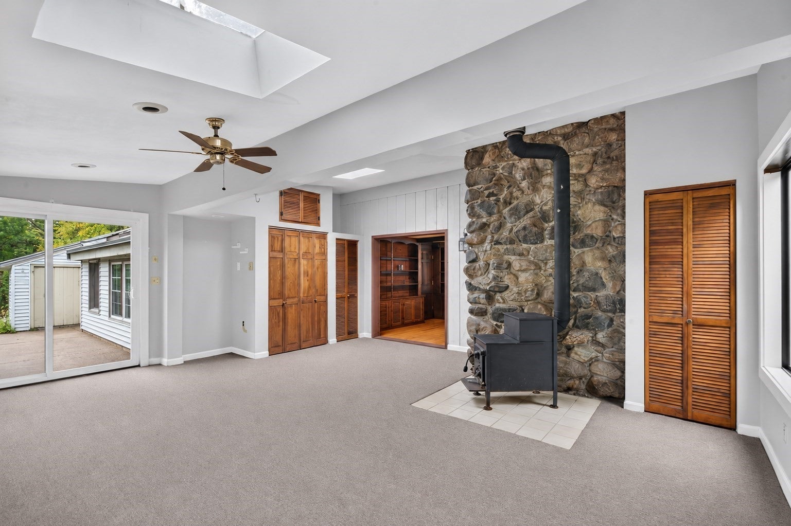 184 Centre St, Danvers, MA, 184 Centre St, Danvers, MA Photo #11
