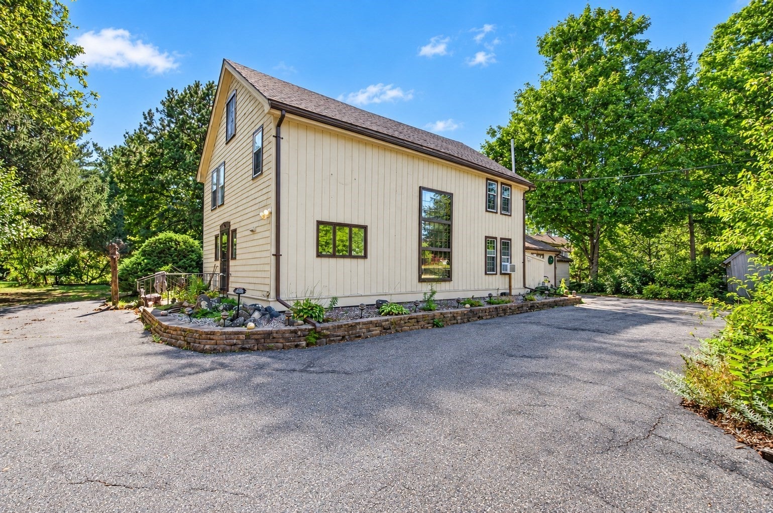 184 Centre St, Danvers, MA, 184 Centre St, Danvers, MA Photo #1