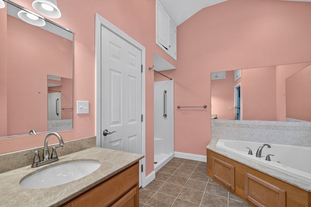 184 Centre St, Danvers, MA, 184 Centre St, Danvers, MA Photo #33