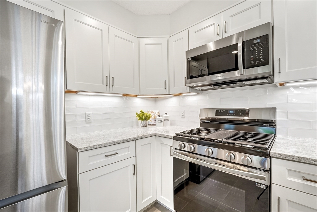 1 Arbor Court 1