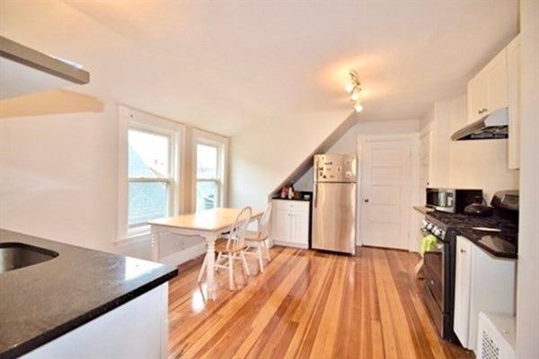 67 Avon St #3, Somerville, MA Photo #3