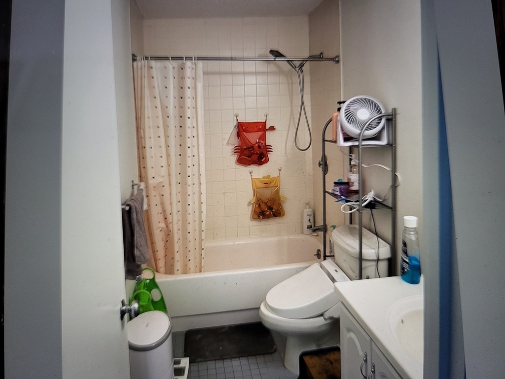 33 Pond Ave. 1013