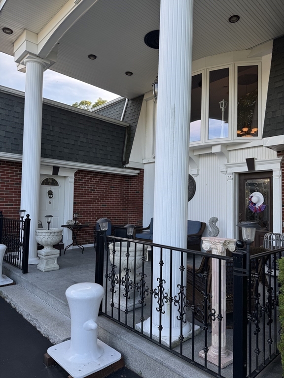 6 Middlefield Pl