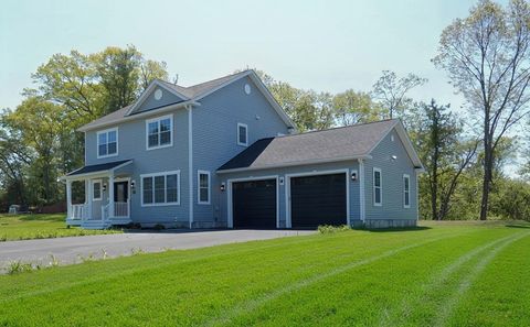 14 Montclair Dr North Attleboro MA 02760