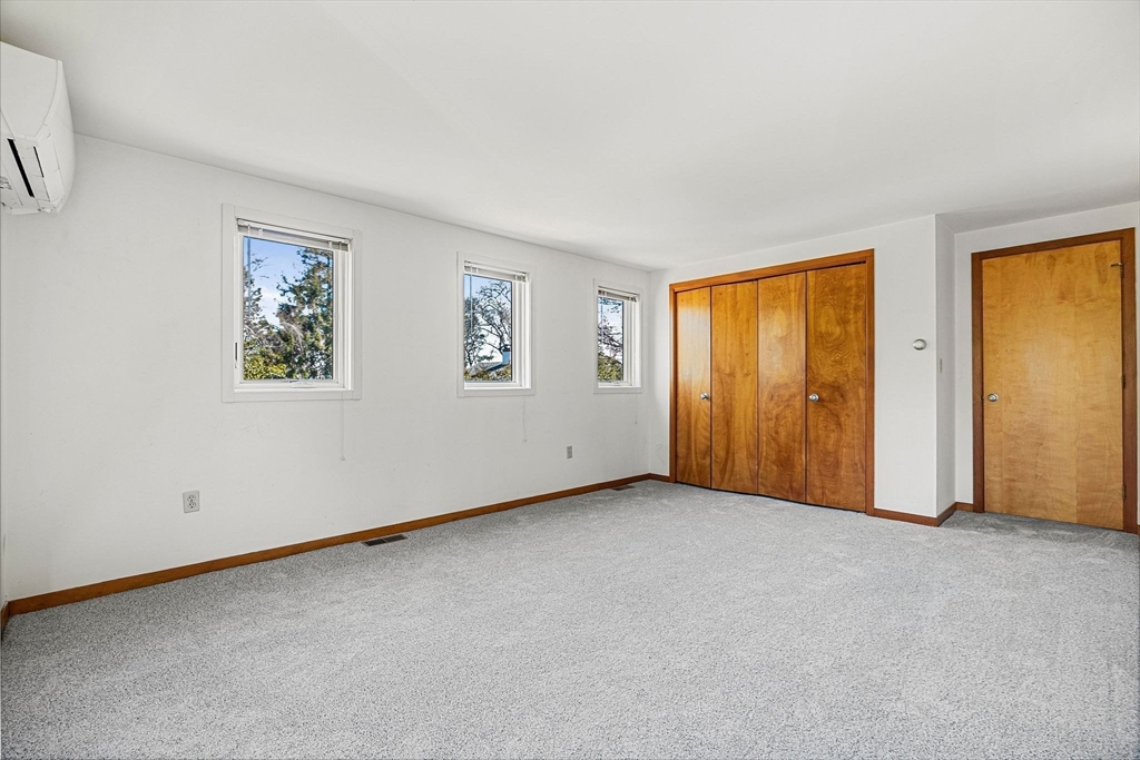 Falmouth, Massachusetts 02540, United States, 3 Bedrooms Bedrooms, ,3 BathroomsBathrooms,Residential,Active,97510