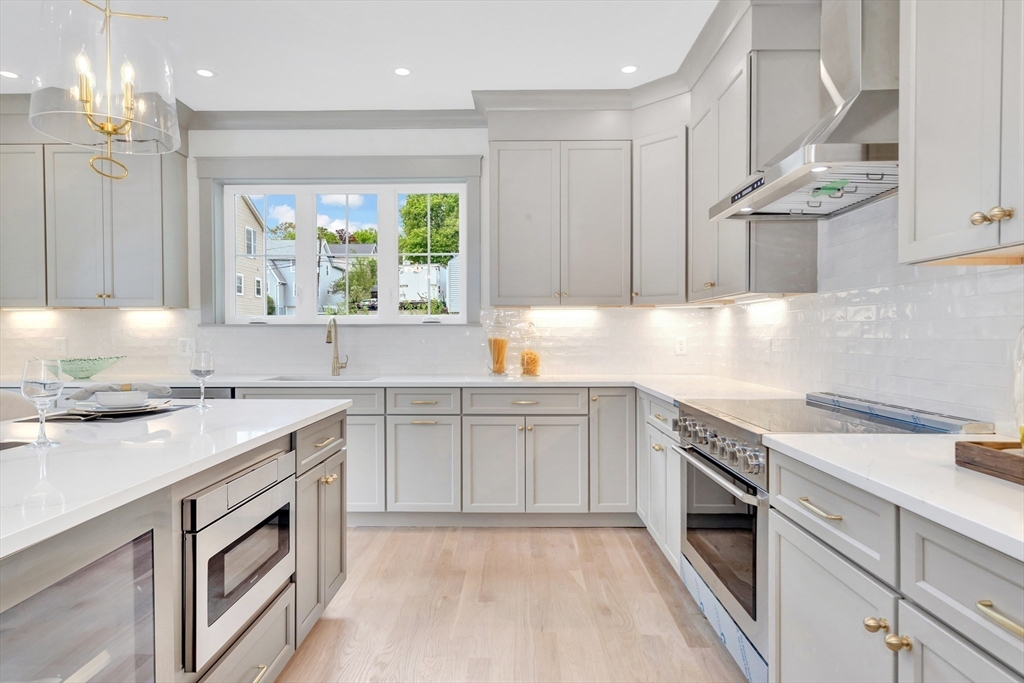 152 Renfrew St